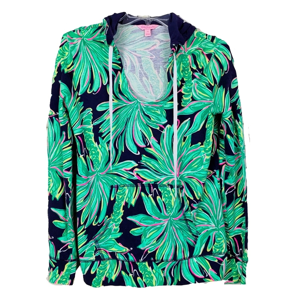 **Sold**Lilly Pulitzer Tiger Palm Wheaton Hoodie - Picture 3 of 8